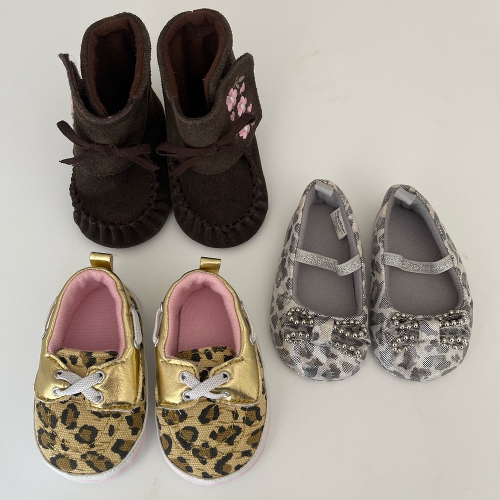 2 for $10- 3 Newborn shoes size 1